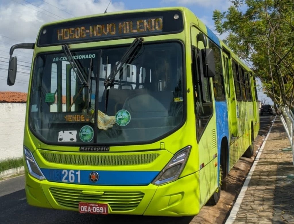 STRANS implanta nova linha de ônibus para atender a comunidade do residencial Todos os Santos