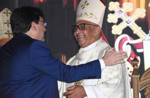 Rafael Fonteles participa da posse do novo arcebispo de Teresina e reforça parceria com a igreja católica (Foto: Divulgação)