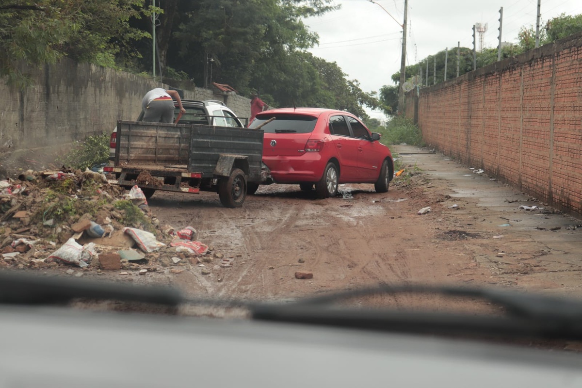 Flagra de descarte irregular de lixo em Teresina. Foto (Ascom/SEMDUH)