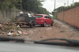 Flagra de descarte irregular de lixo em Teresina. Foto (Ascom/SEMDUH) (Foto: Divulgação)