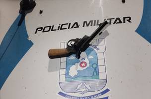 Homem é preso por porte ilegal de arma de fogo (Foto: Divulgação)