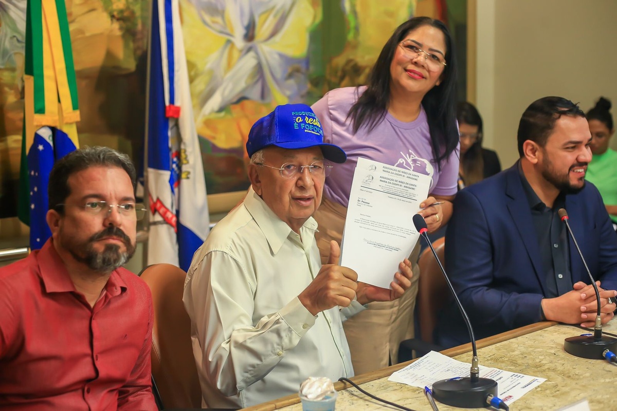 Prefeito Dr. Pessoa ouve demandas de moradores da zona Norte no Palácio da Cidade