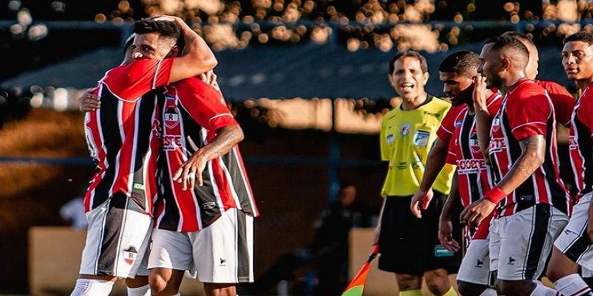 River vence o Fluminense e assume liderança do estadual