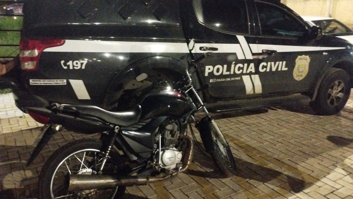 Moto roubada apreendida em blitz