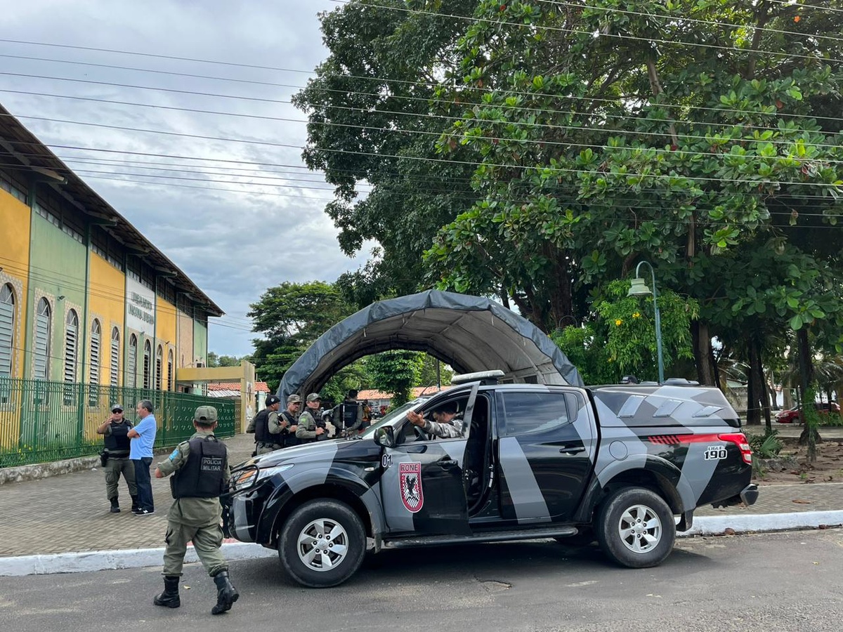 Polícia Militar monta Posto de Comando e reforça policiamento ostensivo no bairro Mocambinho