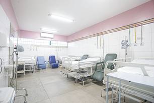 Prefeito Dr. Pessoa entrega primeira etapa da reforma do Hospital do Dirceu II (Foto: Divulgação)