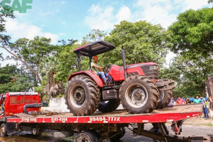 SAF recebe 26 tratores para distribuição em diversos municípios do Piauí