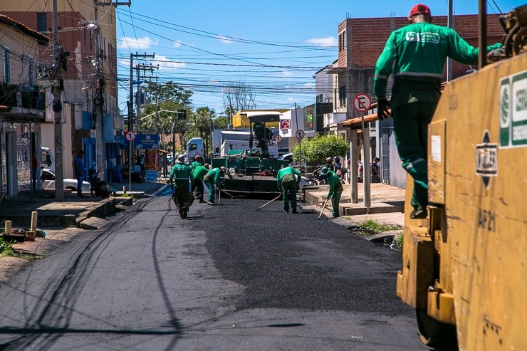 Prefeitura de Timon avança em obra de recapeamento no bairro Parque Piauí