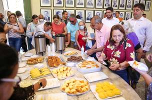 Dr. Pessoa recebe moradores do bairro Cristo Rei em mais uma edição do “Café com o Prefeito” (Foto: Divulgação)