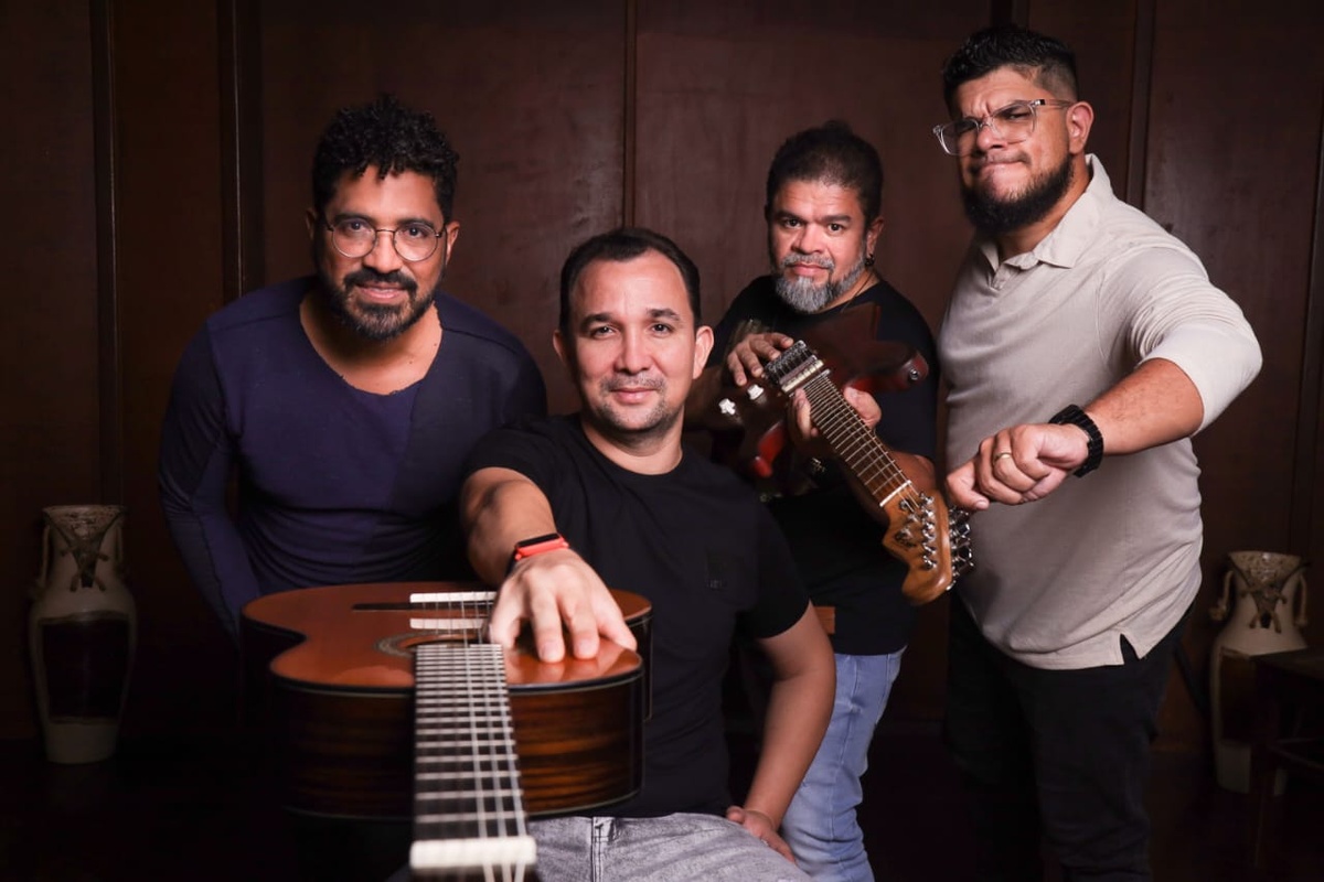 Banda Janela Lateral se apresenta no Projeto Concertos Matinais de domingo