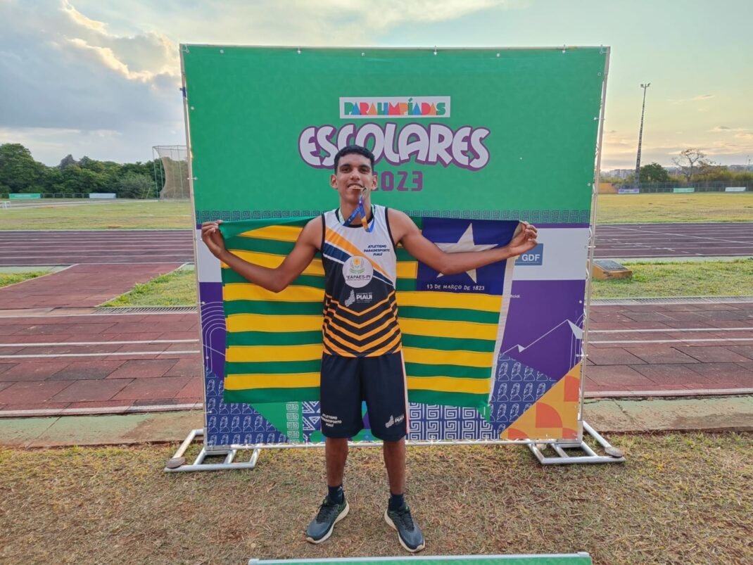 Estudante da rede estadual conquista medalha de bronze nas Paralimpíadas Escolares