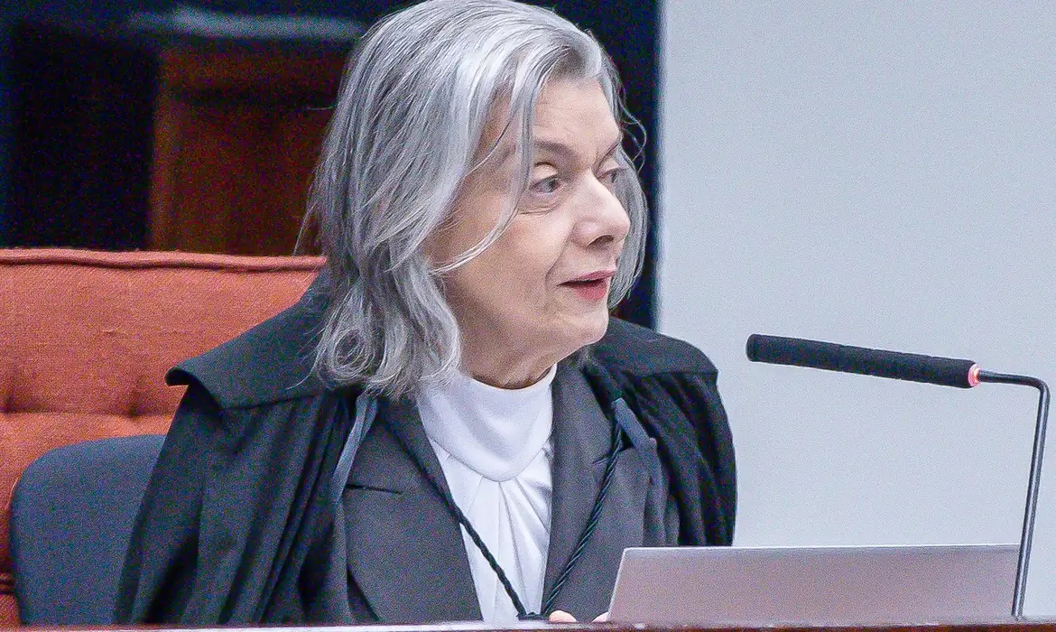 Ministra reforçou importância do voto para a democracia e a cidadania