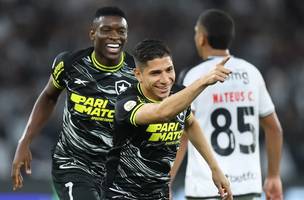 Bota supera o Vasco e amplia a vantagem na liderança do Brasileiro (Foto: Vitor Silva/ Botafogo)