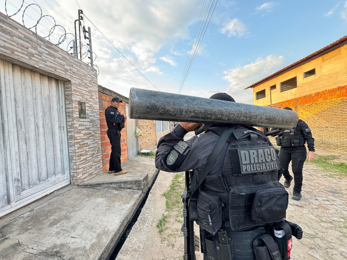 Polícia deflagra operação “Arcanjo Renegado” contra organização criminosa