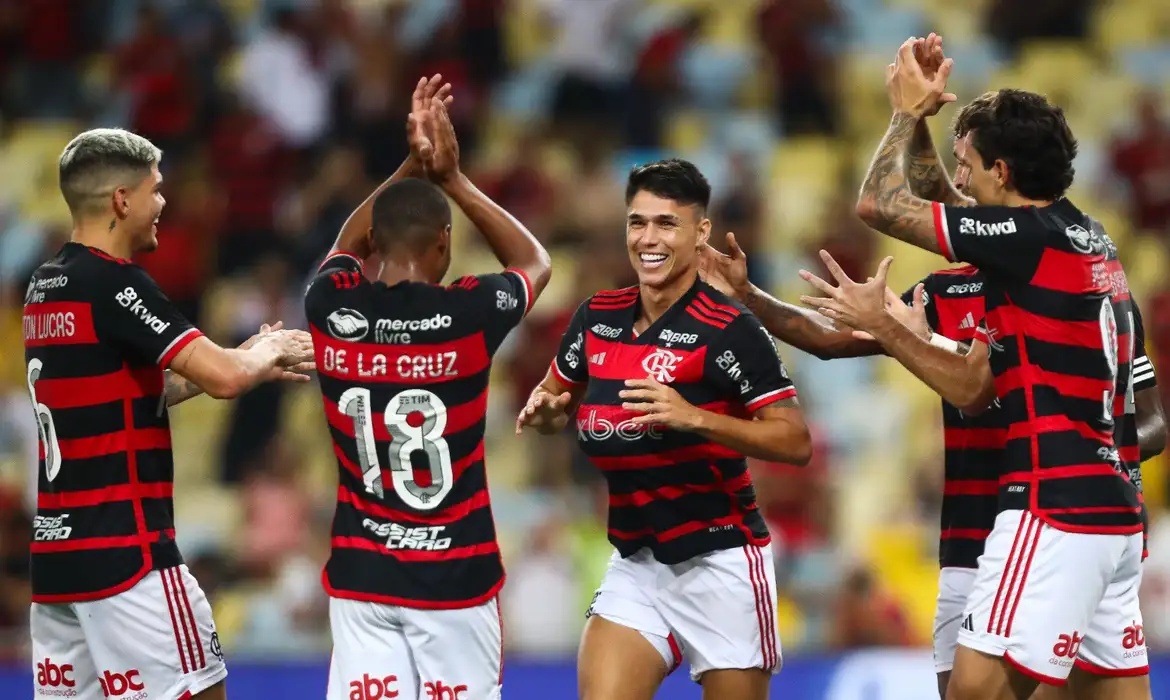 Rio e Flamengo assinam compromissos para construção de estádio