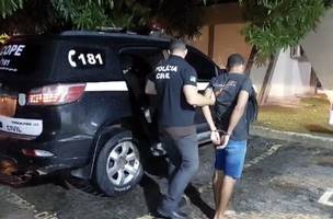 Homem é preso por extorquir mulheres usando perfil falso do cantor Léo Cachorrão (Foto: Divulgação)