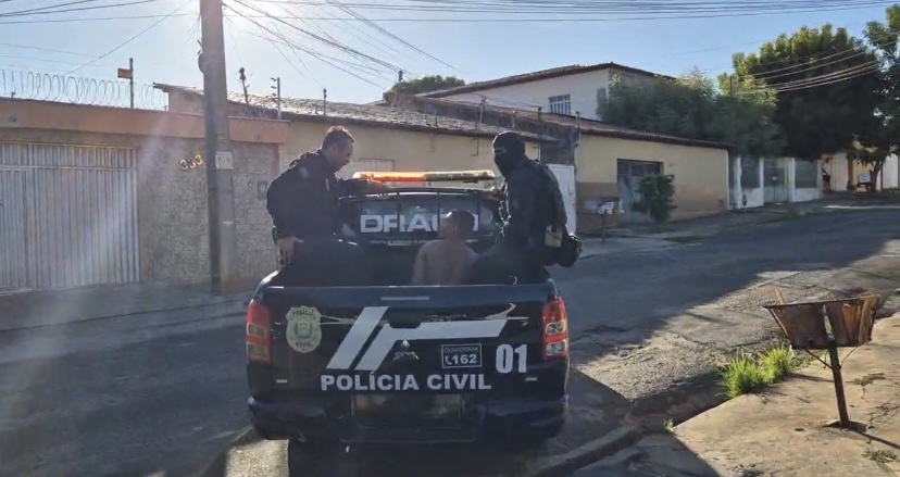 Polícia Civil deflagra operação em Teresina contra integrantes de facção do CE