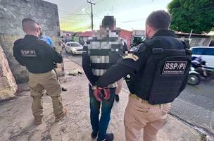 Acusado de tráfico de drogas e roubo é preso na zona Leste de Teresina (Foto: Divulgação)