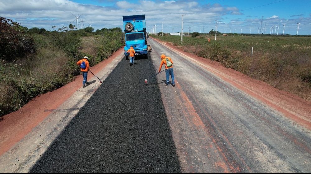 Rodovia que liga as cidades de Marcolândia e Simões está sendo restaurada