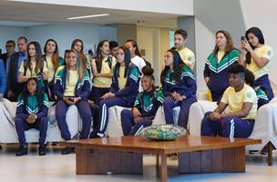 Seleção Feminina embarca para a disputa dos Jogos Olímpicos (Foto: Divulgação)