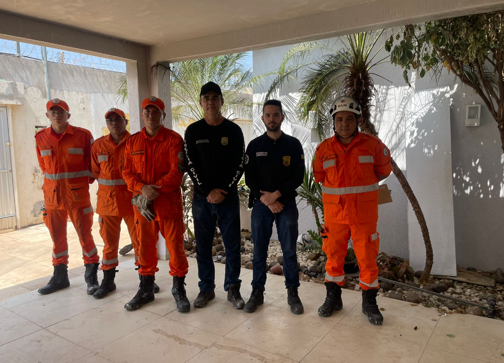 Bombeiros e PC-PI concluem perícia em residência atingida por incêndio