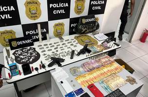 Polícia apreende armas, munições e drogas durante operação em Teresina e Altos (Foto: Divulgação)