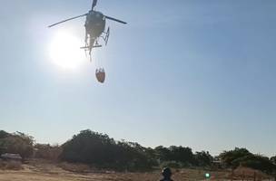 Helicóptero da PM reforça combate a incêndios florestais no Piauí (Foto: Divulgação)