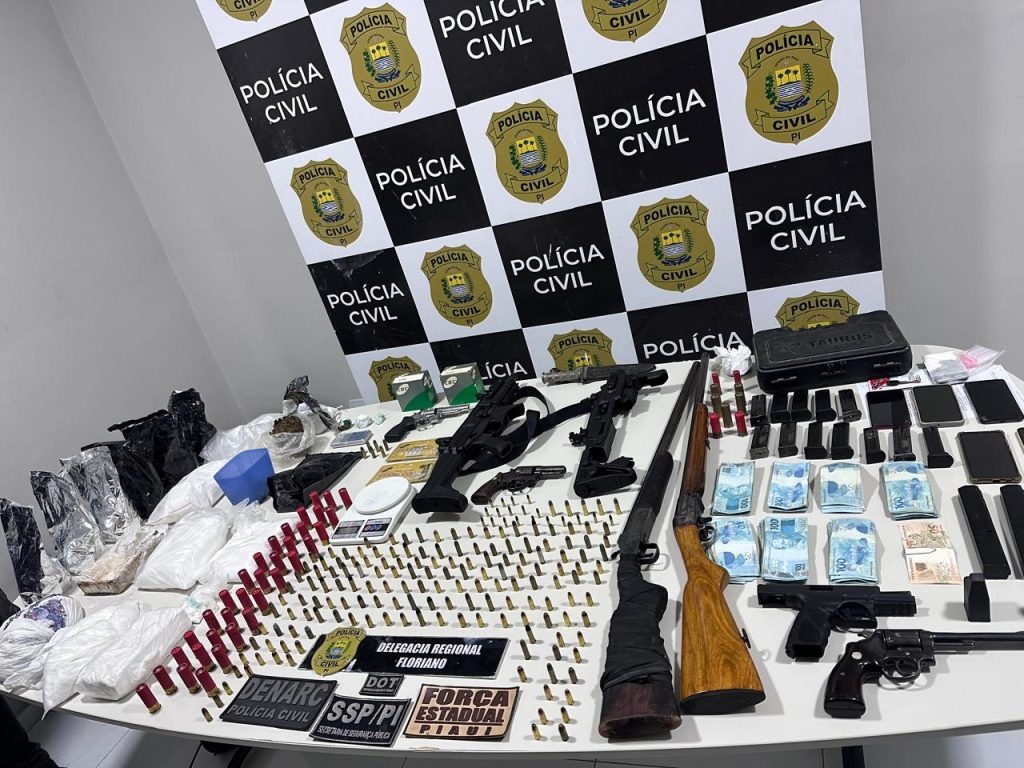 Polícia Civil prende 14 pessoas e apreende armas, drogas e munições no Piauí