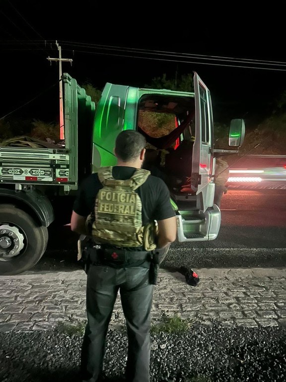 Policiais militares são presos pela PF em operação contra o contrabando no PI