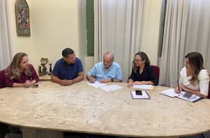 Prefeito Silvio Mendes nomeia 323 diretores das unidades de ensino da rede municipal (Foto: Divulgação)