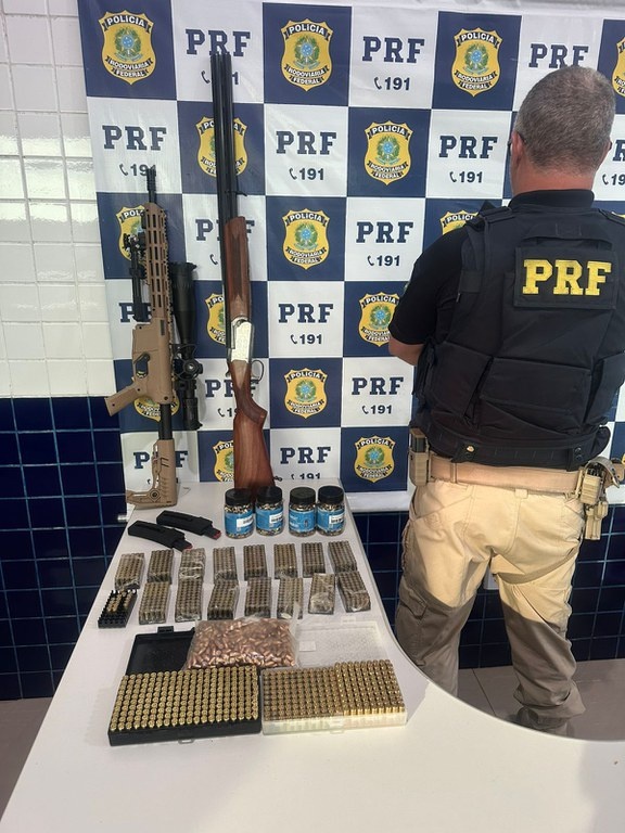 PRF apreende armas de fogo e mais de 1.500 munições na cidade de Floriano (PI)