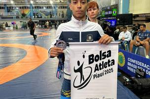Atleta piauiense conquista prata para o Brasil no Sul-Americano de Wrestling (Foto: Divulgação)