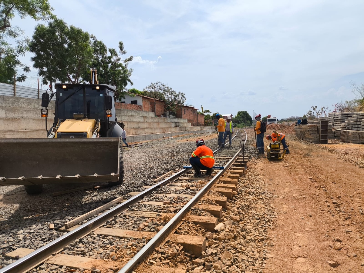 Estação Dirceu II é demolida para obras de modernização e ampliação do metrô
