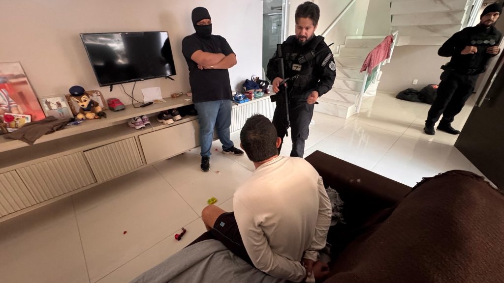 Polícia cumpre mandados em Operação Capital Oculto no Piauí e Maranhão