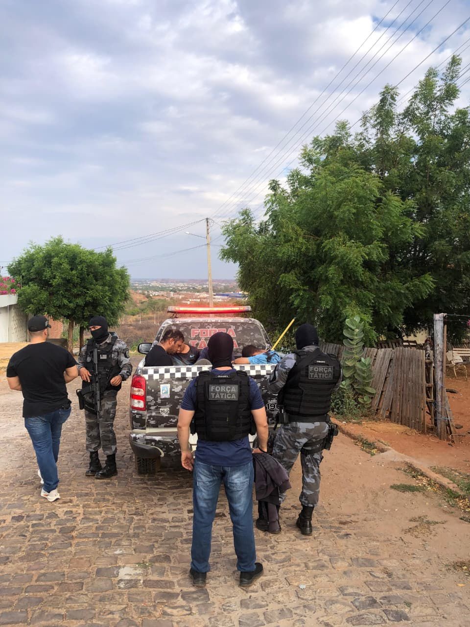 Polícia resgata dois reféns e desarticula suposto “Tribunal do Crime" no Piauí