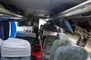 Veiculo levava 40 passageiros; 17 estão internados em Garanhuns (Foto: Divulgação)