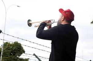 Manifestantes favoráveis e contrários a Bolsonaro fazem atos na PF (Foto: Valter Campanato/Agência Brasil)