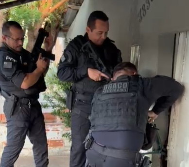 SSP deflagra operação e prende três suspeitos ligados a facção em Teresina