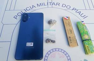 Polícia apreende drogas e celular após acompanhamento tático em Teresina (Foto: Divulgação)