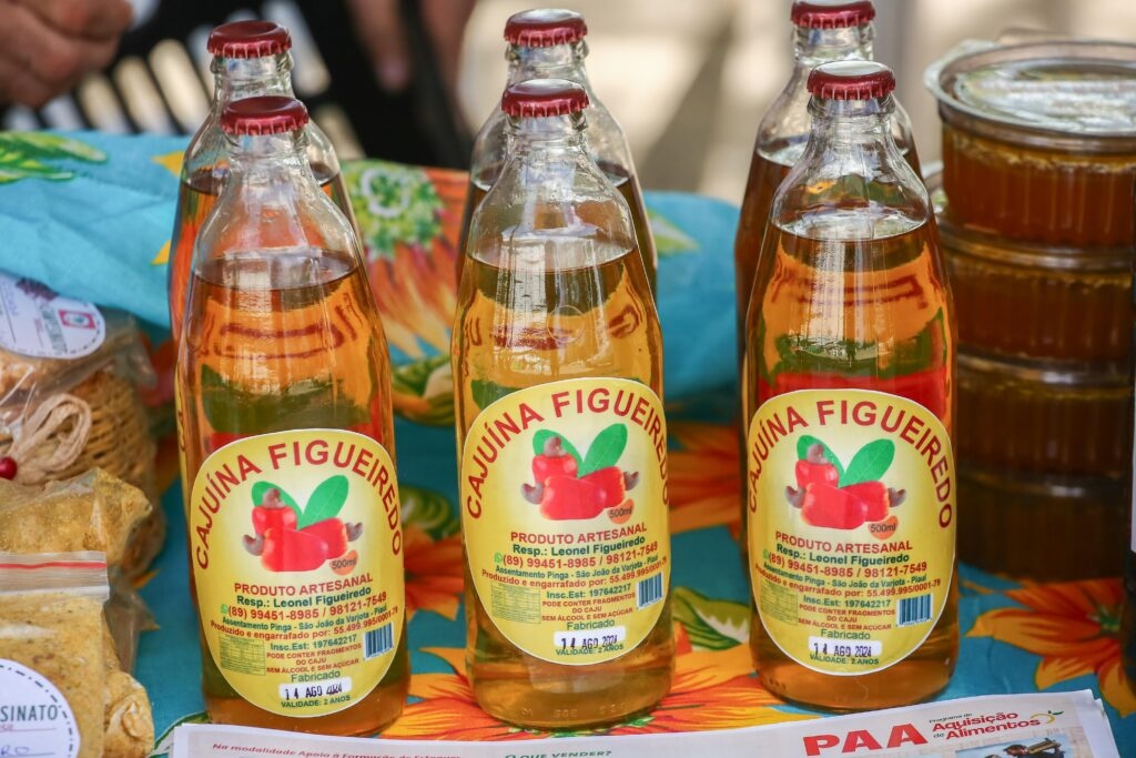 Símbolo piauiense, cajuína é destaque em evento da União Europeia no Brasil