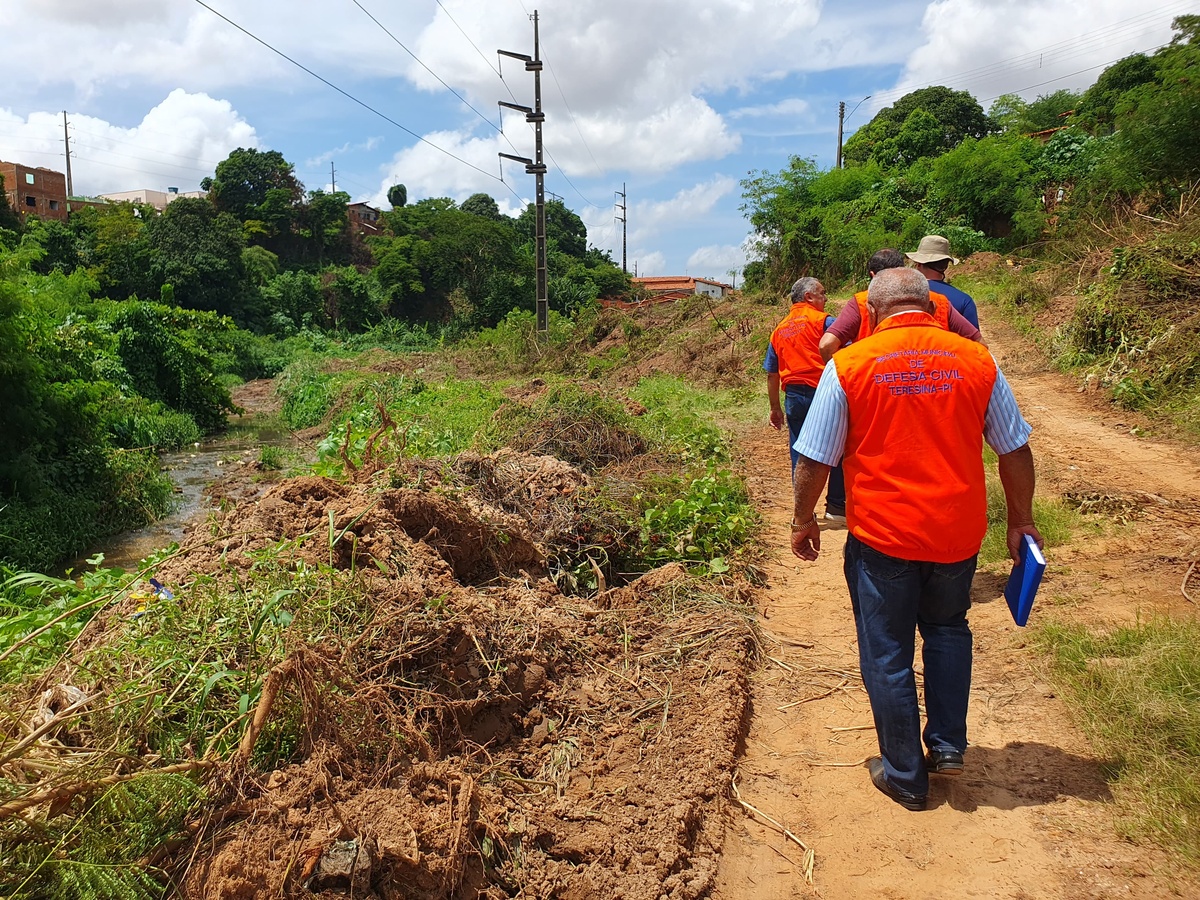 Geólogos iniciam segunda etapa de monitoramento das áreas de risco em Teresina