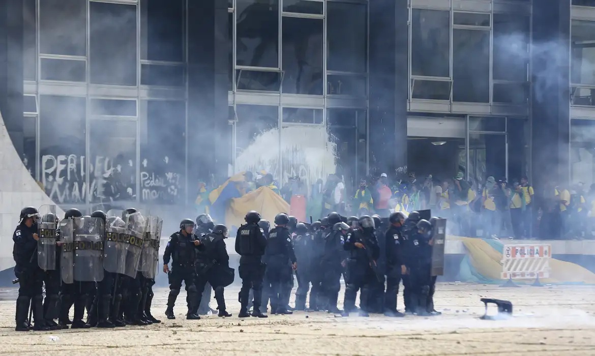 PGR tem cinco dias para se manifestar sobre os argumentos