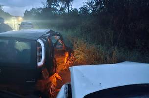 Colisão entre dois veículos deixa mulher morta no interior do Piauí (Foto: Agora Sim)