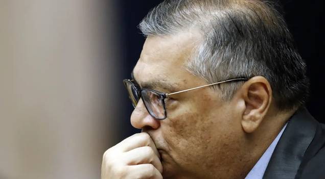 Flávio Dino proíbe saques em espécie de emendas parlamentares