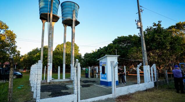 Prefeitura de Timon garante abastecimento de água e iluminação de campo