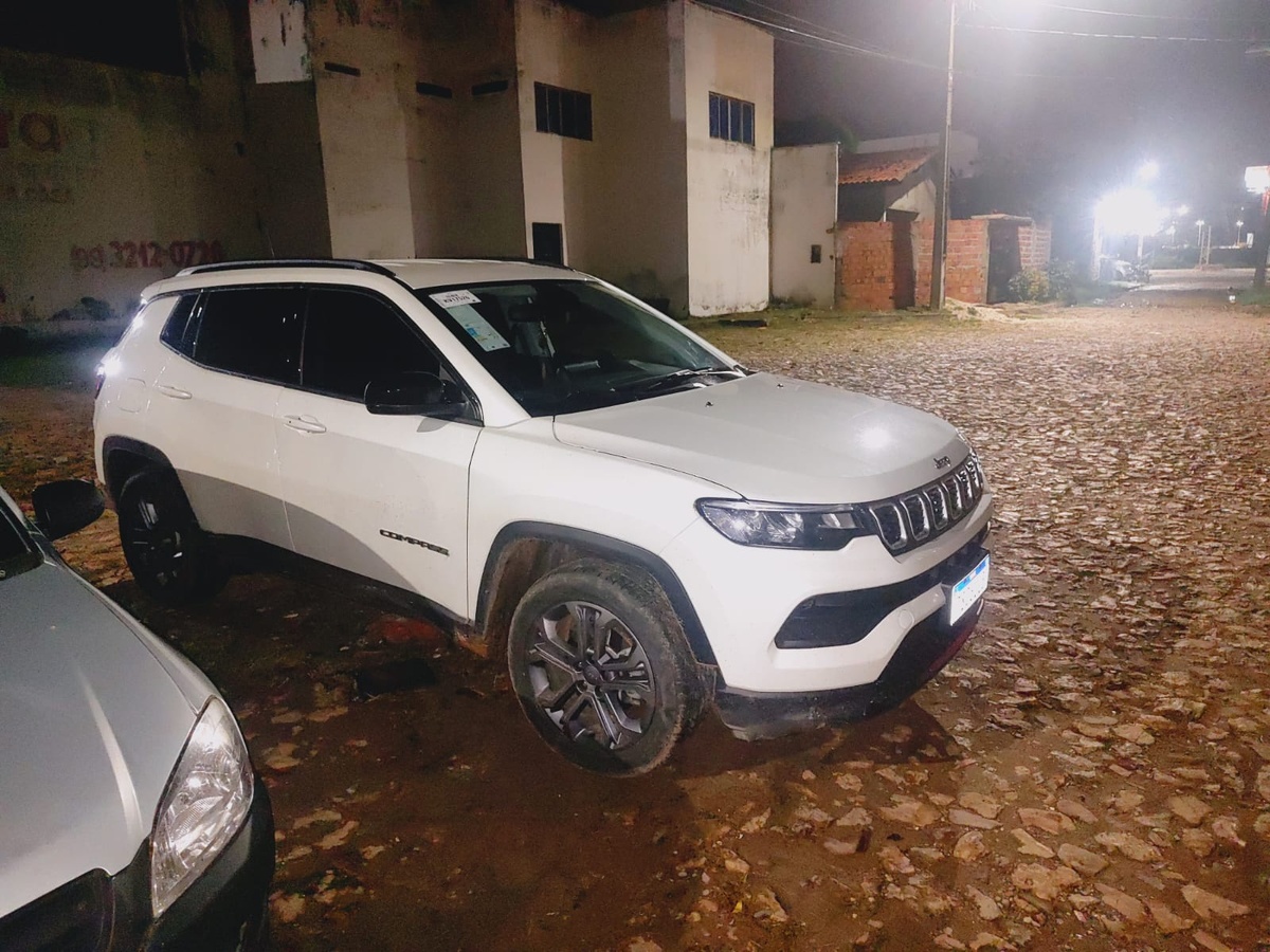 Suspeitos de participação no roubo de carro de promotor são presos em Timon