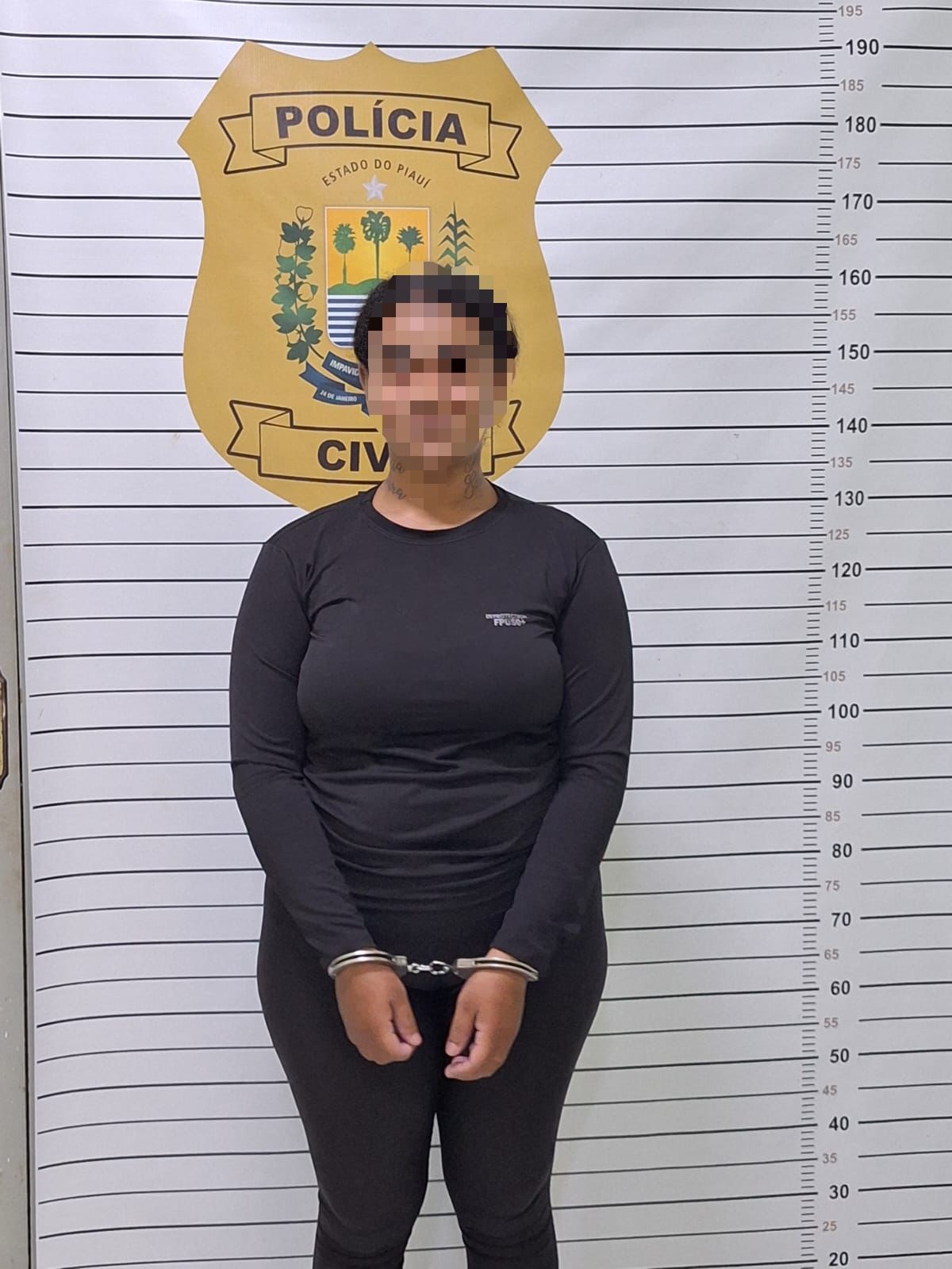 Casal é preso por suspeita de matar e queimar vítima em Parnaíba