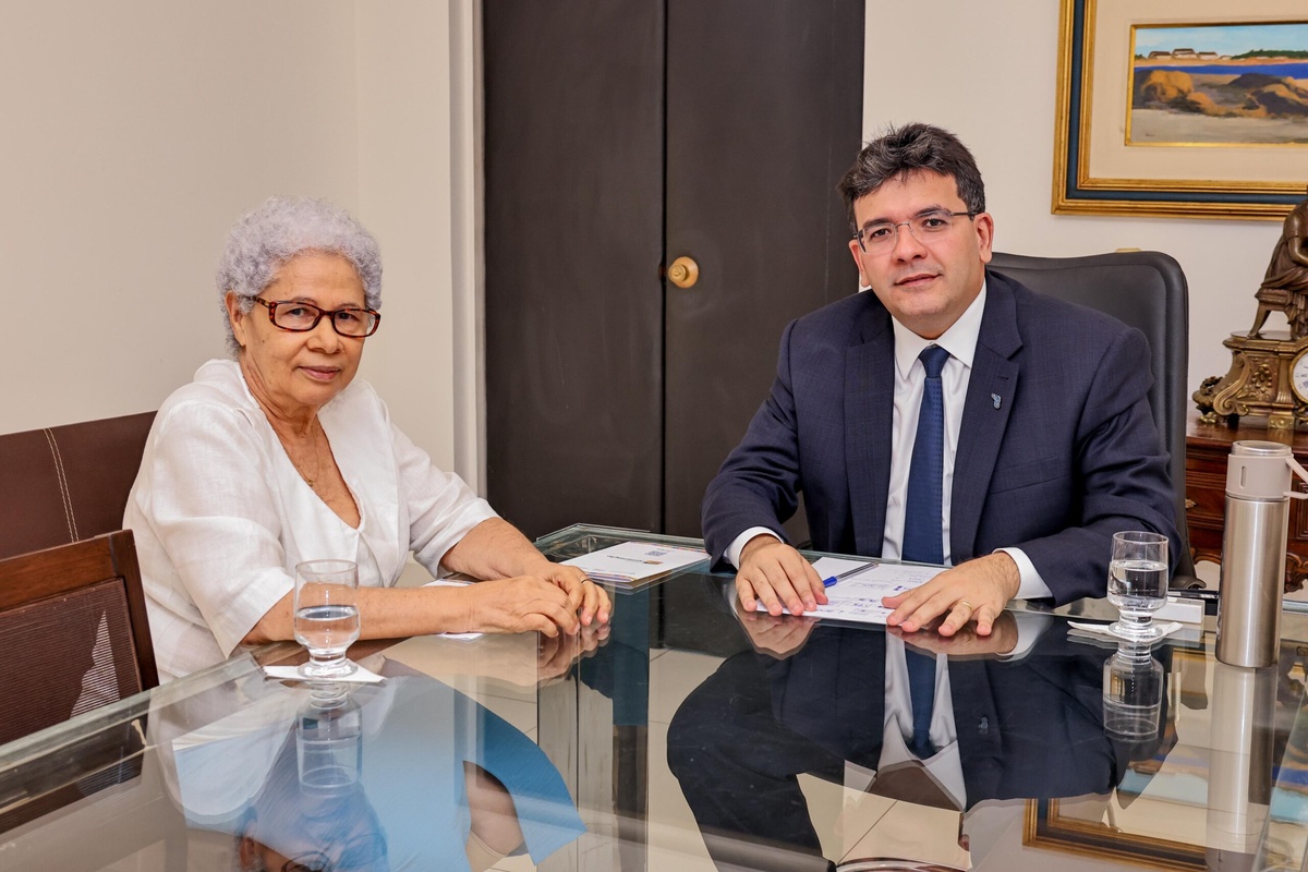 Governador anuncia medidas para cidades atingidas pela seca e alerta prefeitos