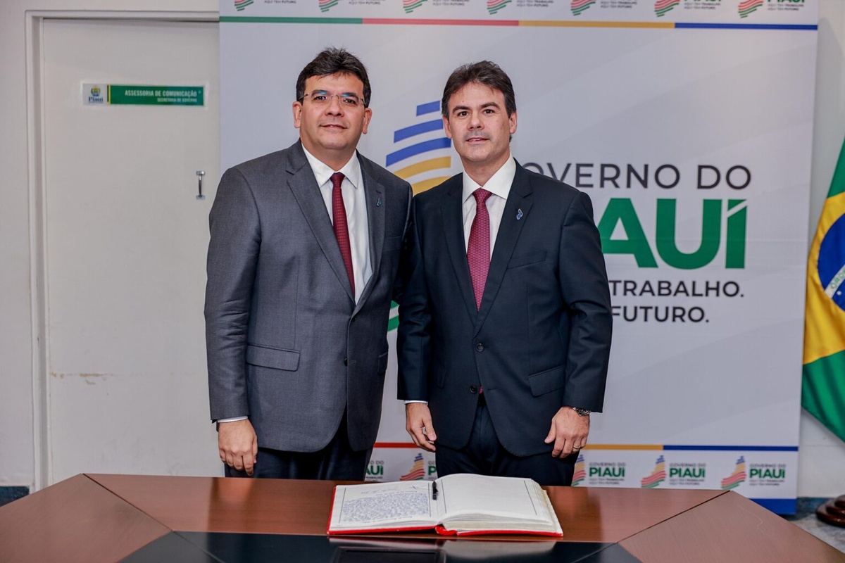 Governador transfere cargo ao presidente da Alepi para viajar com Lula à China