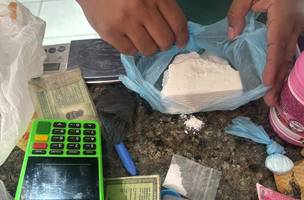 Irmãos são presos por tráfico de drogas em bares na zona Sudeste de Teresina (Foto: Divulgação)